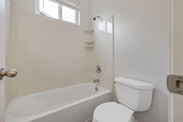 5245 W Oriole Avenue, Visalia, CA 93291