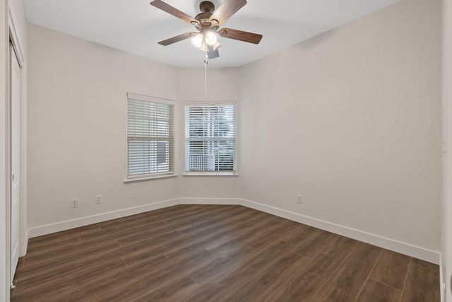 5245 W Oriole Avenue, Visalia, CA 93291