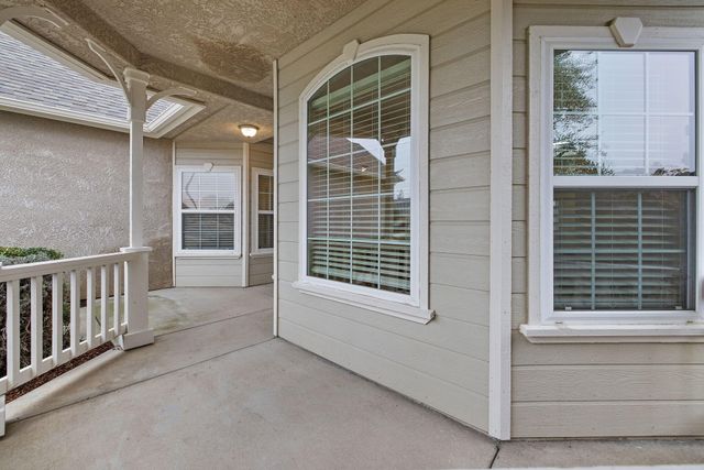 5245 W Oriole Avenue, Visalia, CA 93291