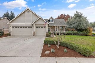 5245 W Oriole Avenue, Visalia, CA 93291