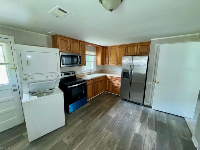 1215 Lake Kennedy DR, Suffolk, VA 23434