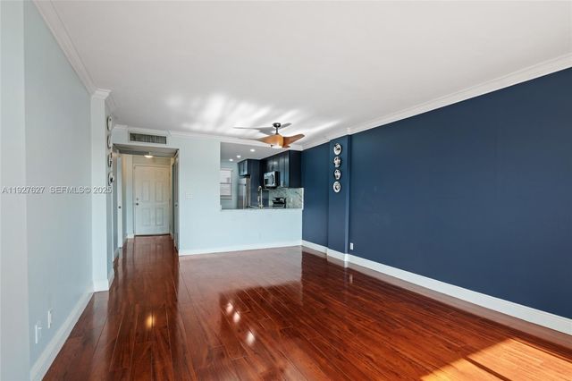 116 Royal Park Dr 4D, Oakland Park, FL 33309