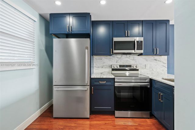 116 Royal Park Dr 4D, Oakland Park, FL 33309