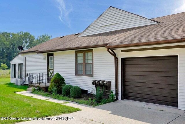 508 Red Cedar Boulevard, Williamston, MI 48895