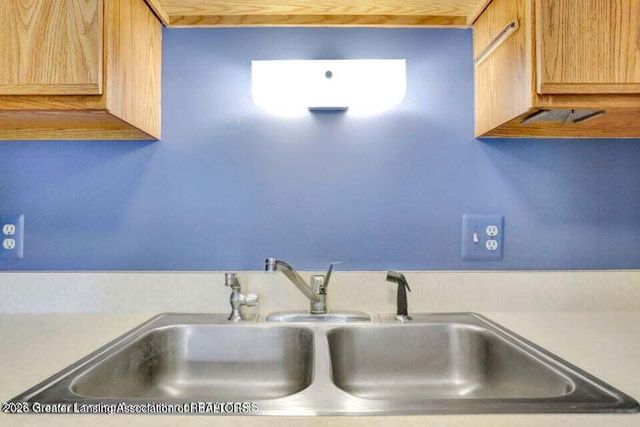 508 Red Cedar Boulevard, Williamston, MI 48895