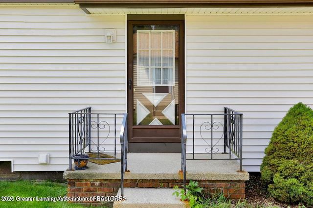 508 Red Cedar Boulevard, Williamston, MI 48895