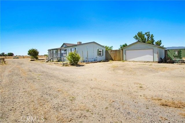 25635 Kargat Street, Lancaster, CA 93536