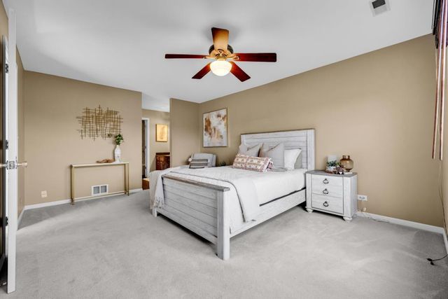 1437 Aberdeen Court 93, Naperville, IL 60564