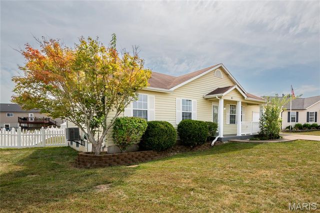 41 Double Creek Court, Wentzville, MO 63385