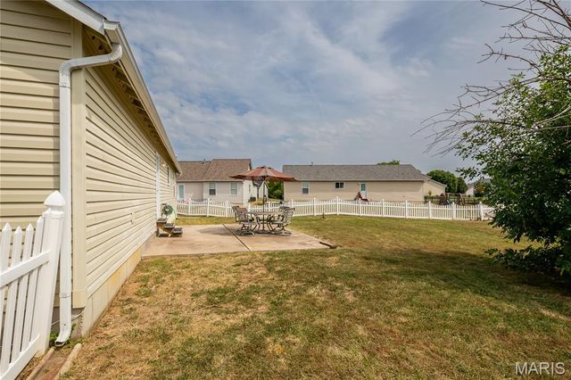 41 Double Creek Court, Wentzville, MO 63385