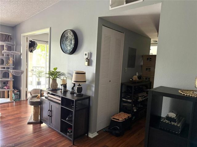 5713 Foxlake DR # 5, North Fort Myers, FL 33917