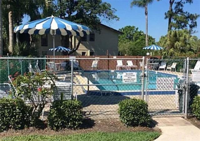 5713 Foxlake DR # 5, North Fort Myers, FL 33917