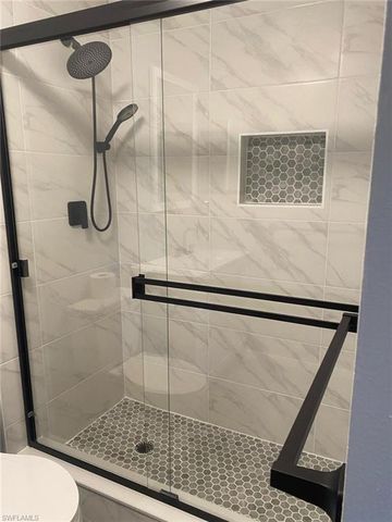 5713 Foxlake DR # 5, North Fort Myers, FL 33917