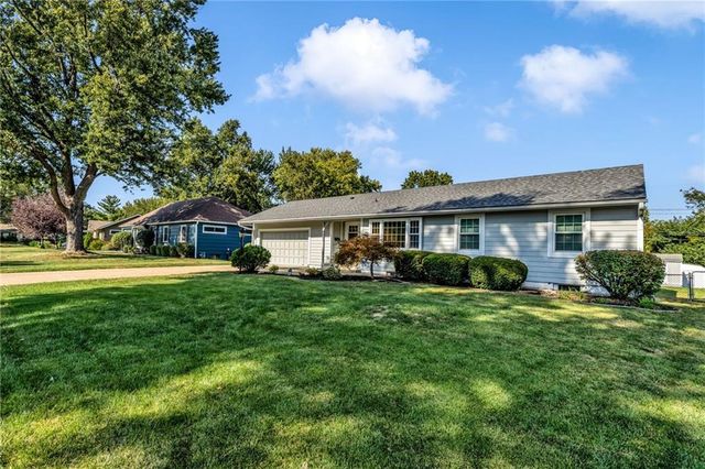 9531 Kessler Street, Overland Park, KS 66212