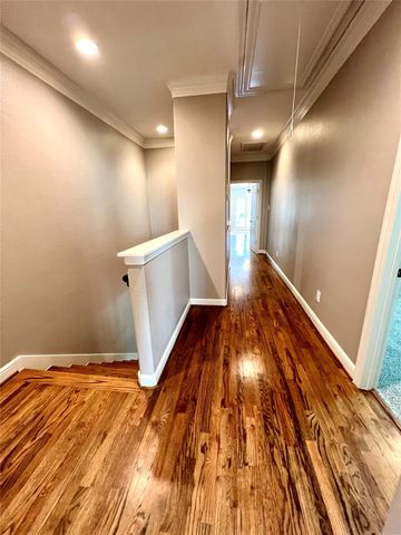 1818 Edwards Street, Houston, TX 77007