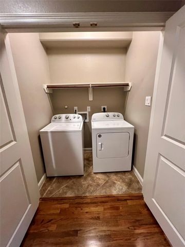 1818 Edwards Street, Houston, TX 77007