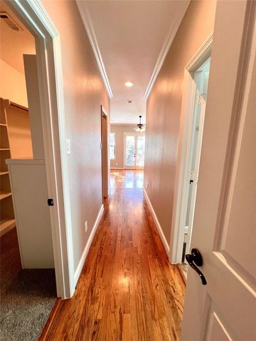 1818 Edwards Street, Houston, TX 77007
