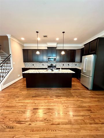 1818 Edwards Street, Houston, TX 77007