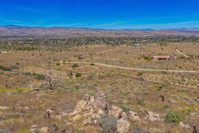 58205 Santa Barbara Drive, Yucca Valley, CA 92284