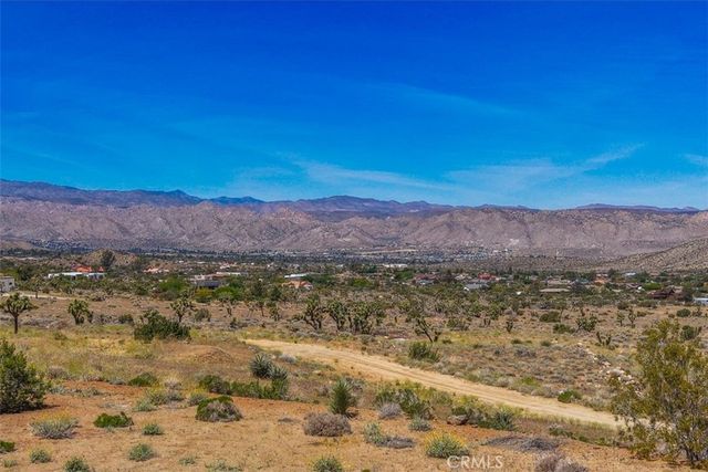 58205 Santa Barbara Drive, Yucca Valley, CA 92284