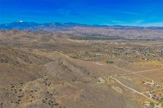 58205 Santa Barbara Drive, Yucca Valley, CA 92284
