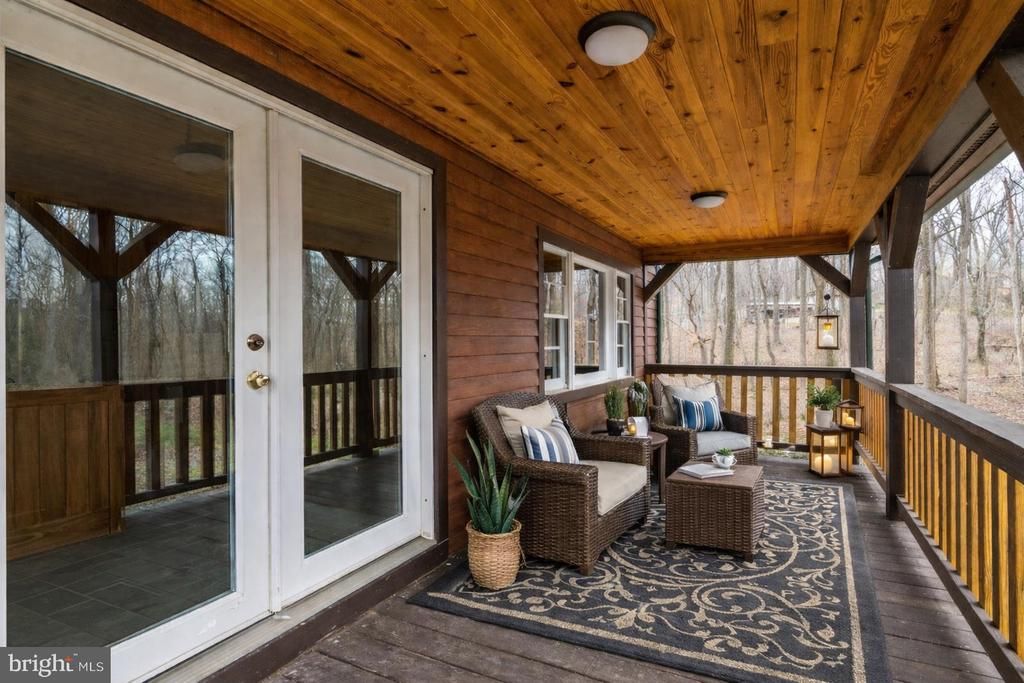 126 MILL HILL RD, Huntly, VA 22640
