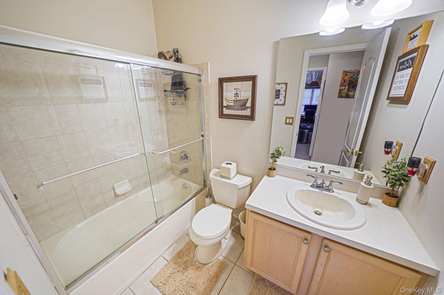 109 Constantine Way, Mount Sinai, NY 11766