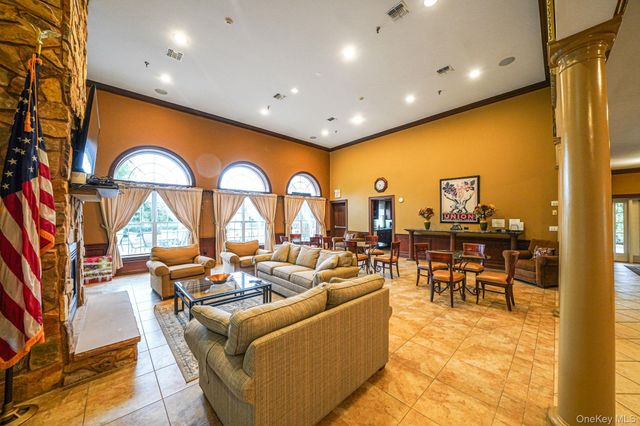 109 Constantine Way, Mount Sinai, NY 11766