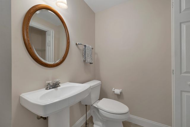131 Hampton Meadows, Hampton, NH 03842