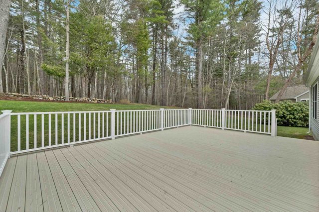 131 Hampton Meadows, Hampton, NH 03842