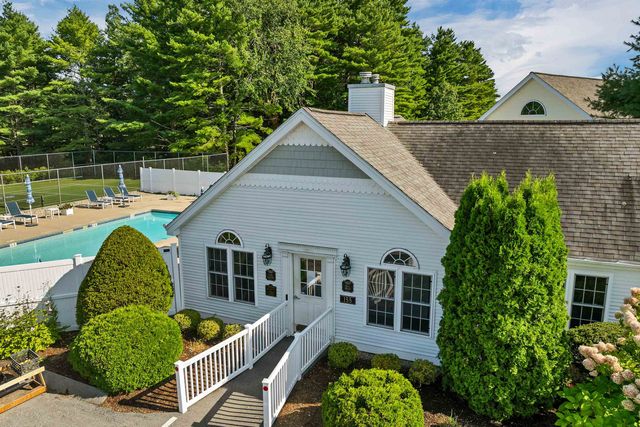 131 Hampton Meadows, Hampton, NH 03842