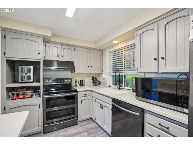 3454 Ne 5TH Ct, Gresham, OR 97030