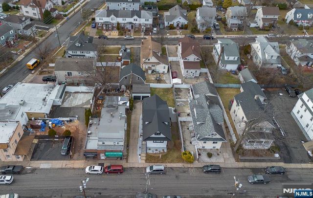 290 Queen Anne Road, Teaneck, NJ 07666