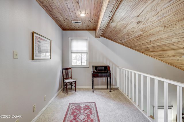 210 Lakeview Lane, Carl Junction, MO 64834