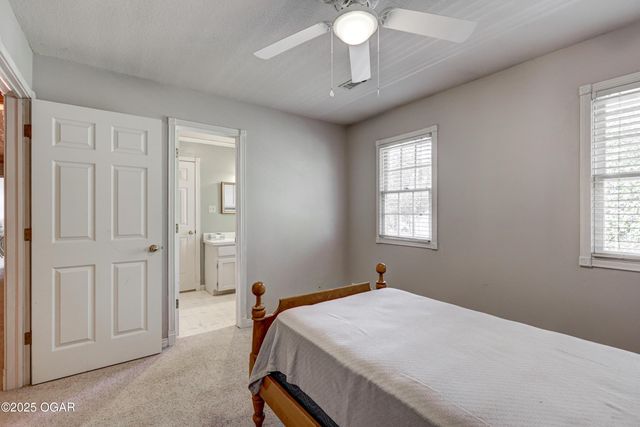 210 Lakeview Lane, Carl Junction, MO 64834