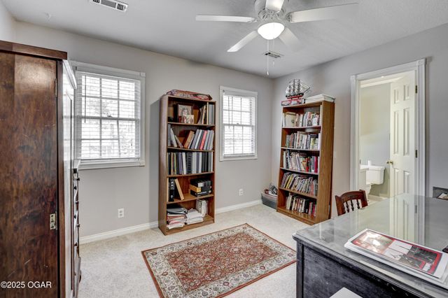 210 Lakeview Lane, Carl Junction, MO 64834