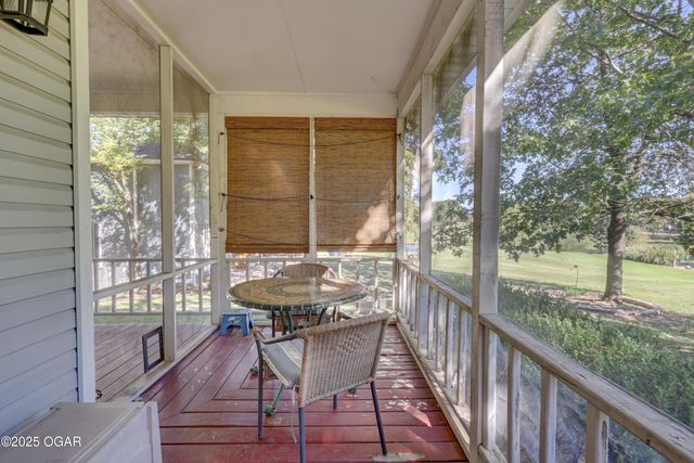 210 Lakeview Lane, Carl Junction, MO 64834