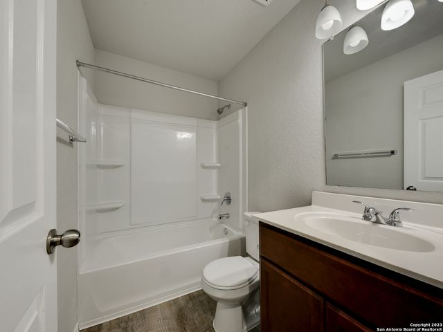 13130 HEATHERS ARROW, St Hedwig, TX 78152