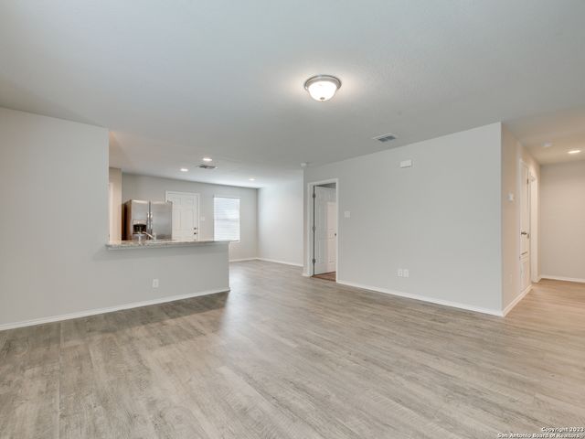 13130 HEATHERS ARROW, St Hedwig, TX 78152