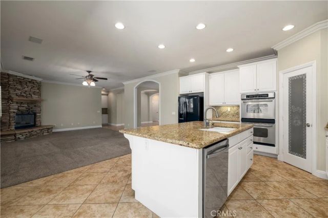 31028 Emperor Drive, Canyon Lake, CA 92587