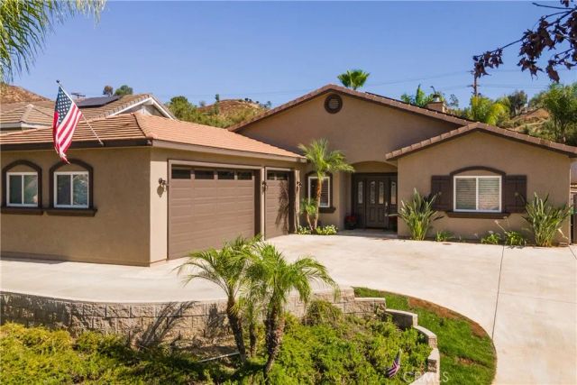 31028 Emperor Drive, Canyon Lake, CA 92587