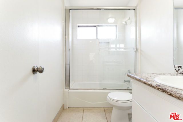 7548 W HAMPTON Avenue 206, West Hollywood, CA 90046