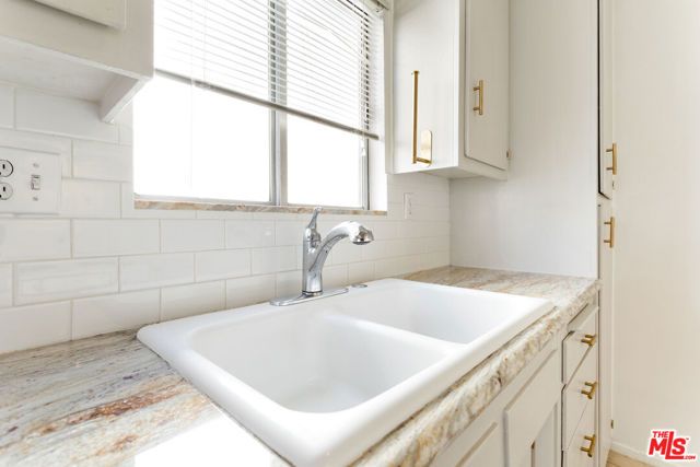 7548 W HAMPTON Avenue 206, West Hollywood, CA 90046