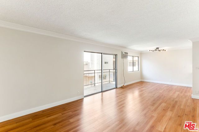 7548 W HAMPTON Avenue 206, West Hollywood, CA 90046