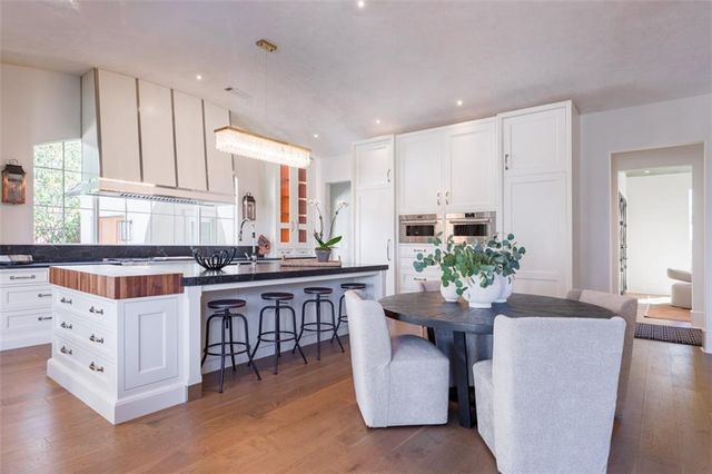 914 Buckingham NW Circle, Atlanta, GA 30327