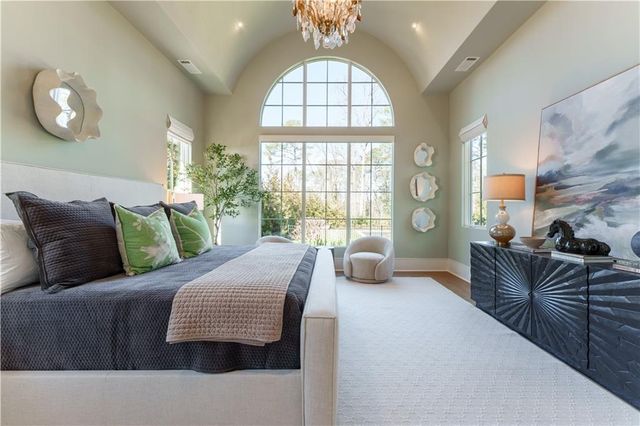 914 Buckingham NW Circle, Atlanta, GA 30327