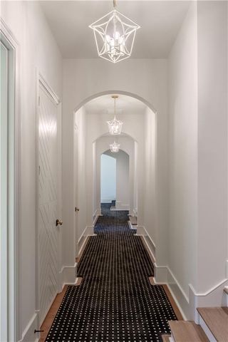 914 Buckingham NW Circle, Atlanta, GA 30327