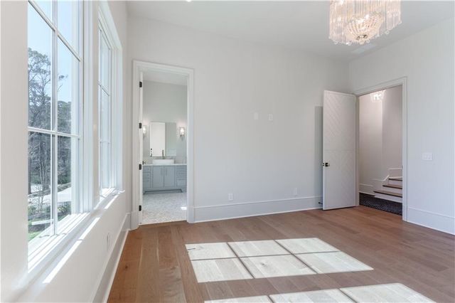 914 Buckingham NW Circle, Atlanta, GA 30327