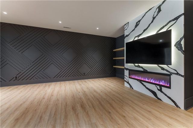 914 Buckingham NW Circle, Atlanta, GA 30327