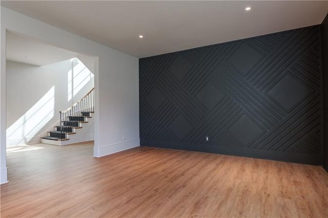 914 Buckingham NW Circle, Atlanta, GA 30327